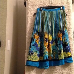 M blue multicolored skirt